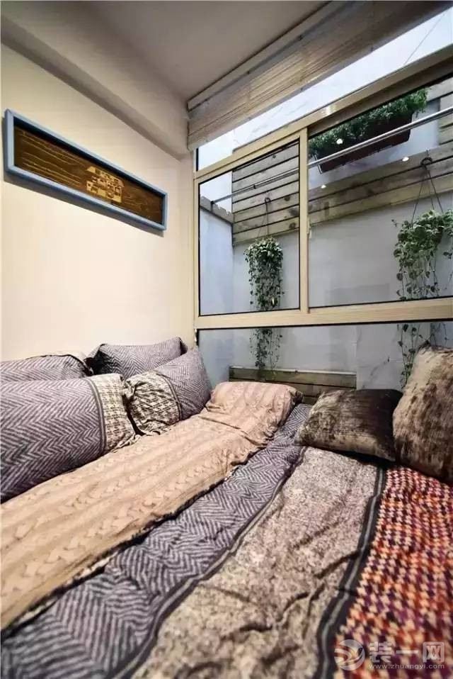 12平米旧房改成四室一厅 改造梦想家超小户型装修实例